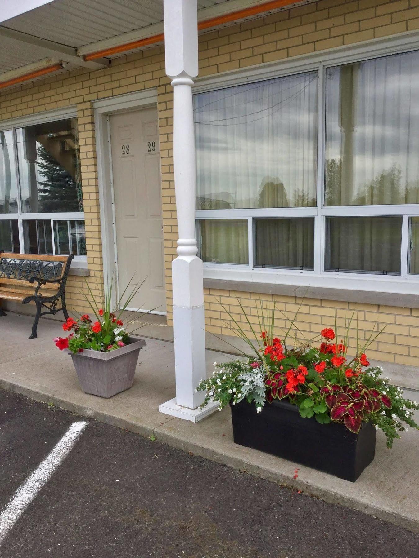 Milan Garden Inn Thorold Ngoại thất bức ảnh