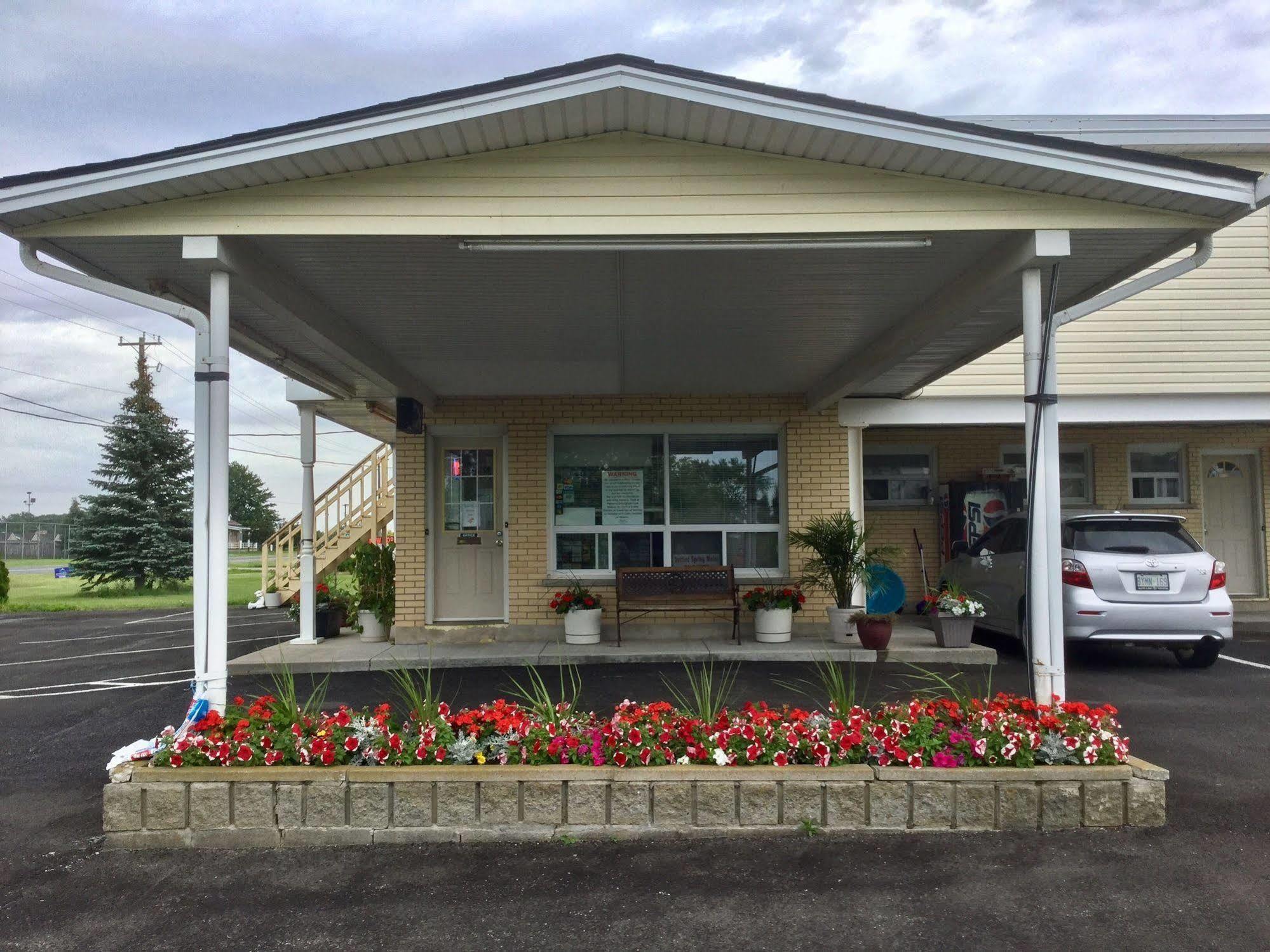 Milan Garden Inn Thorold Ngoại thất bức ảnh