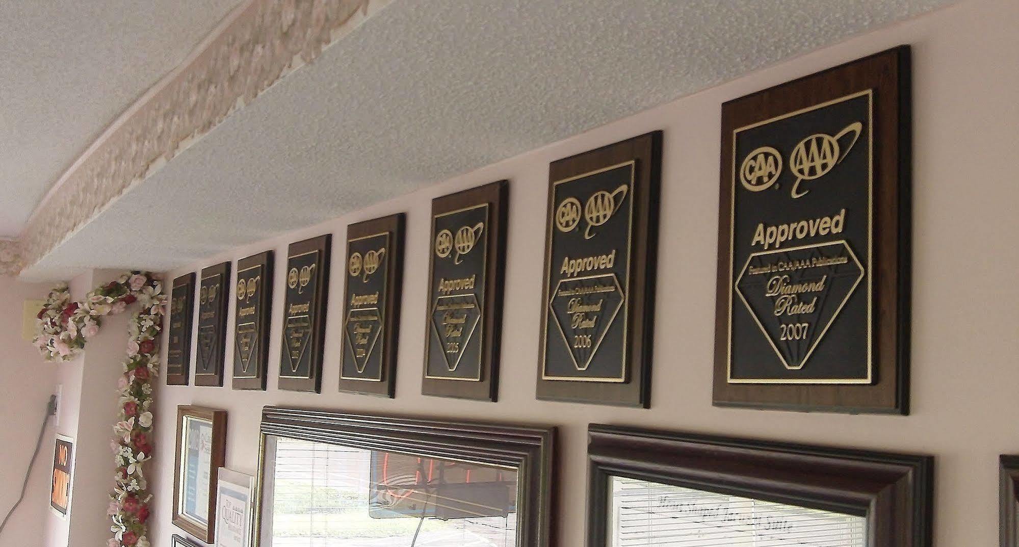 Milan Garden Inn Thorold Ngoại thất bức ảnh